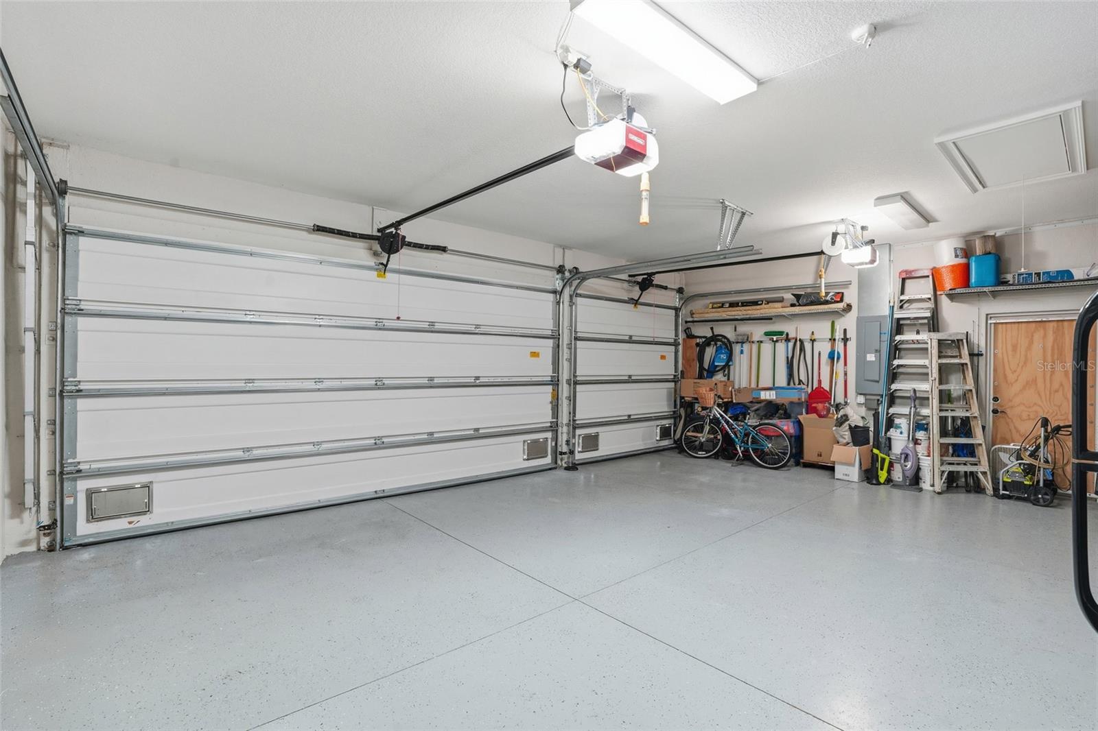 Image 26 of 39 For 7416 Seagrape Road