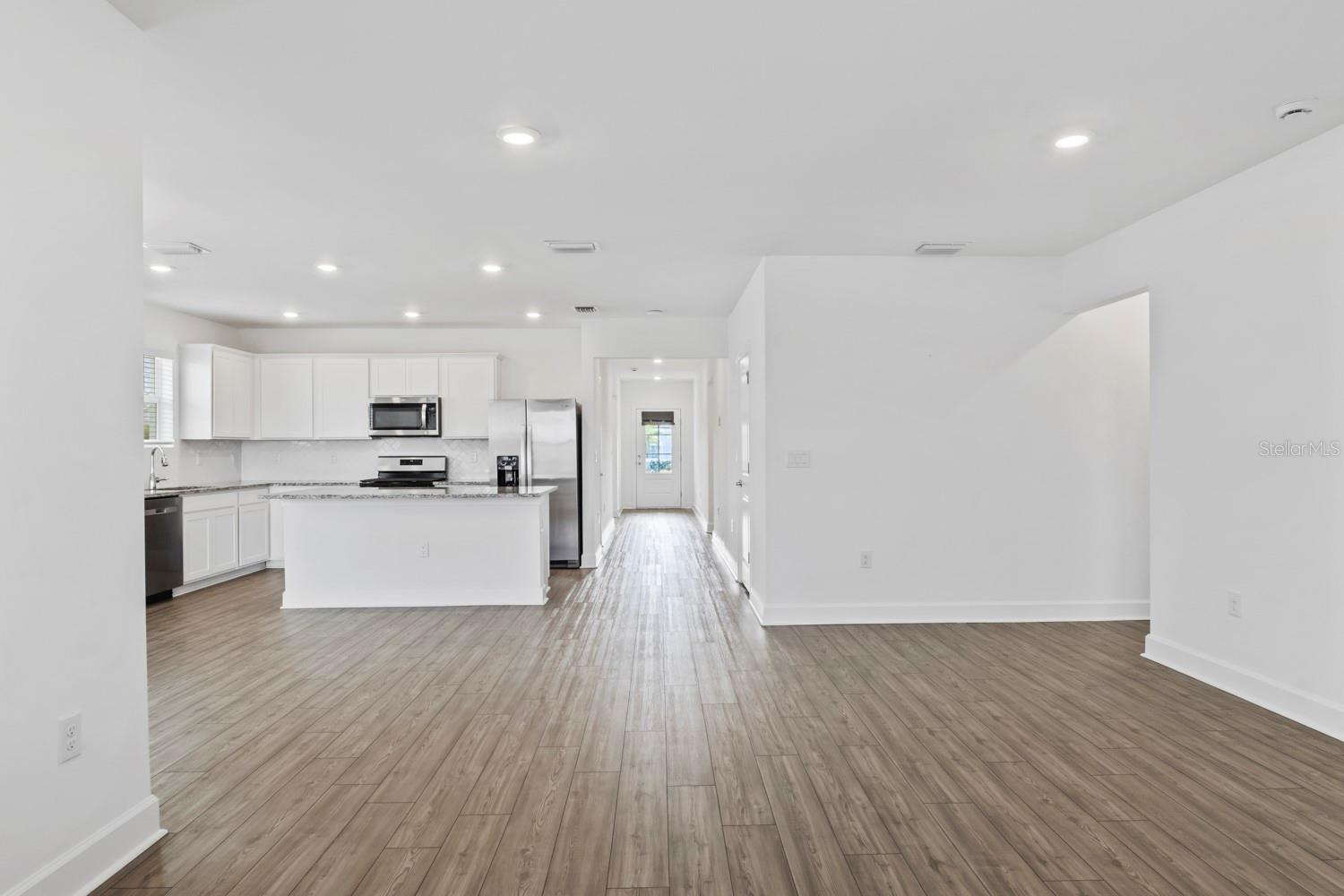 Image 12 of 43 For 42455 Cascade Drive