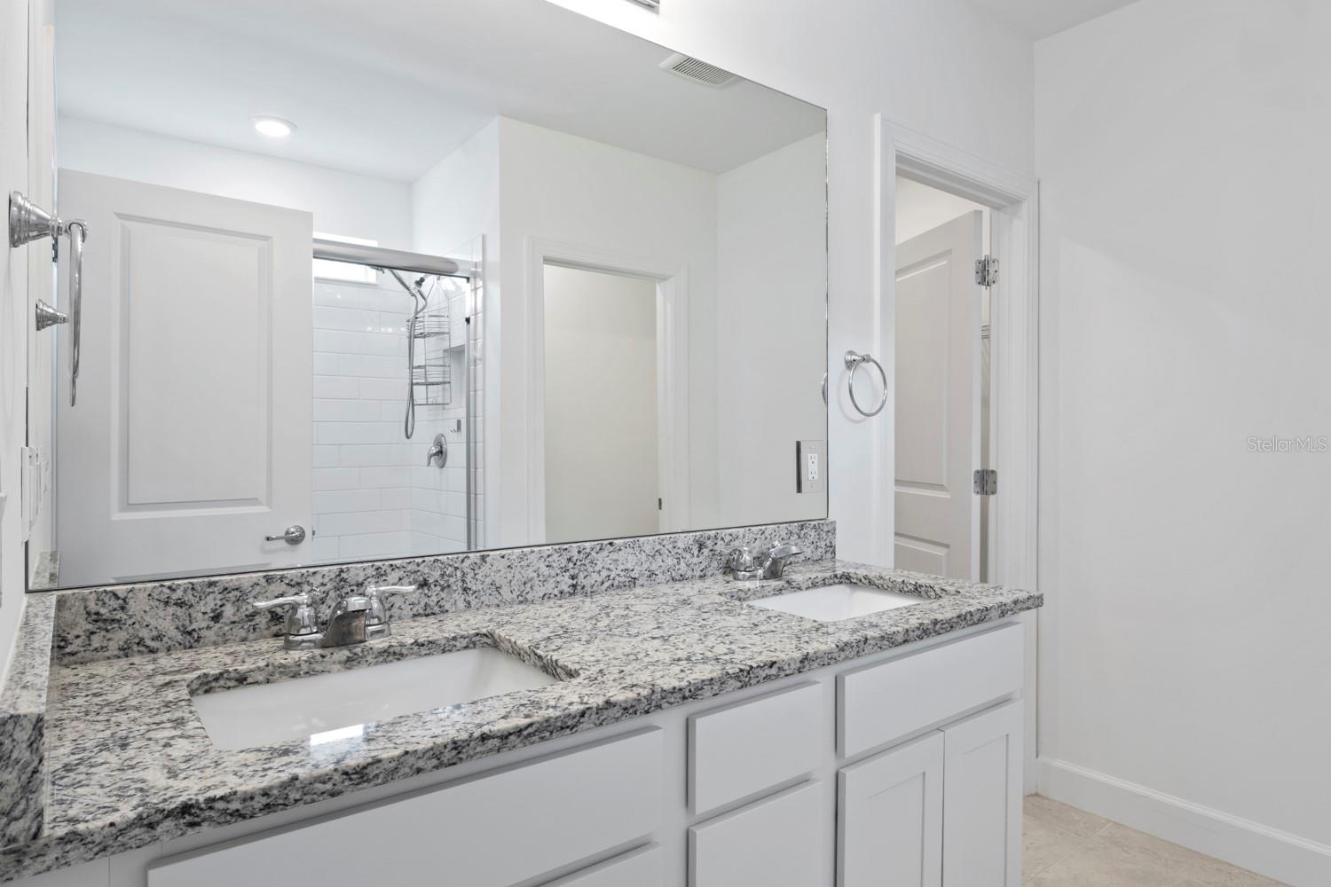 Image 14 of 43 For 42455 Cascade Drive