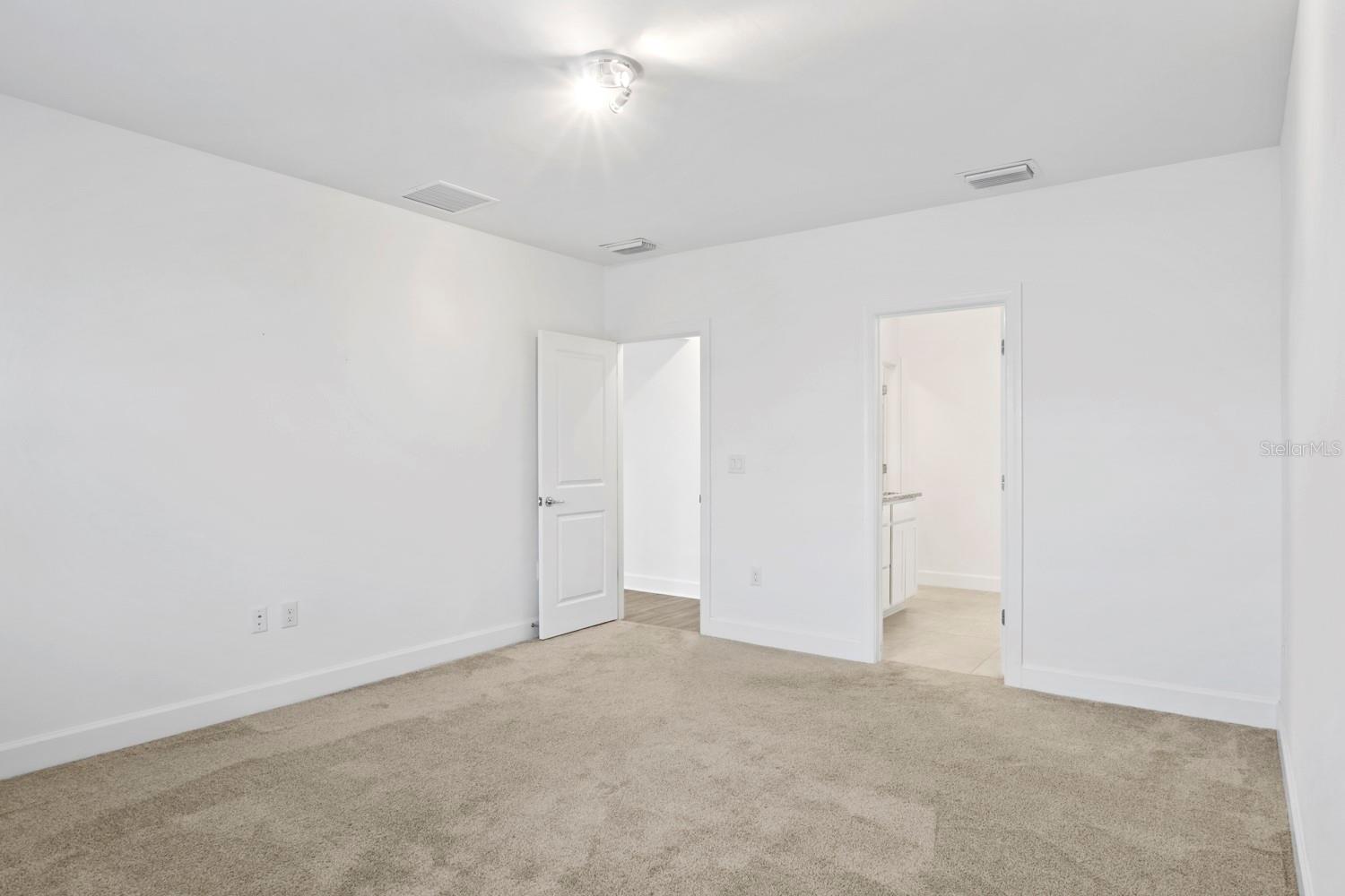 Image 20 of 43 For 42455 Cascade Drive