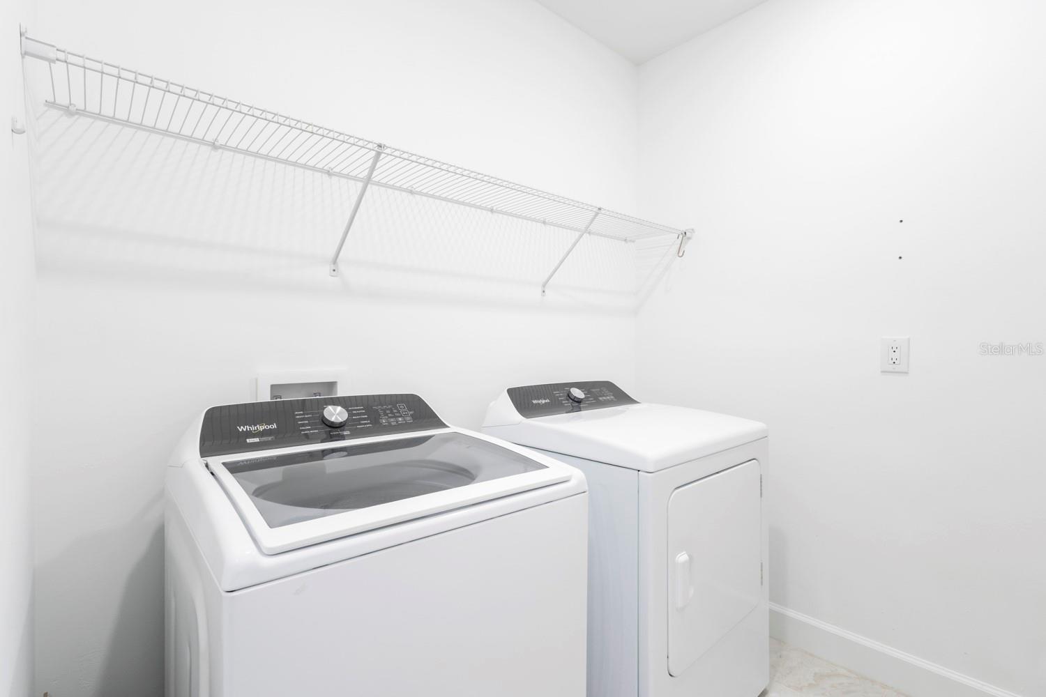 Image 27 of 43 For 42455 Cascade Drive