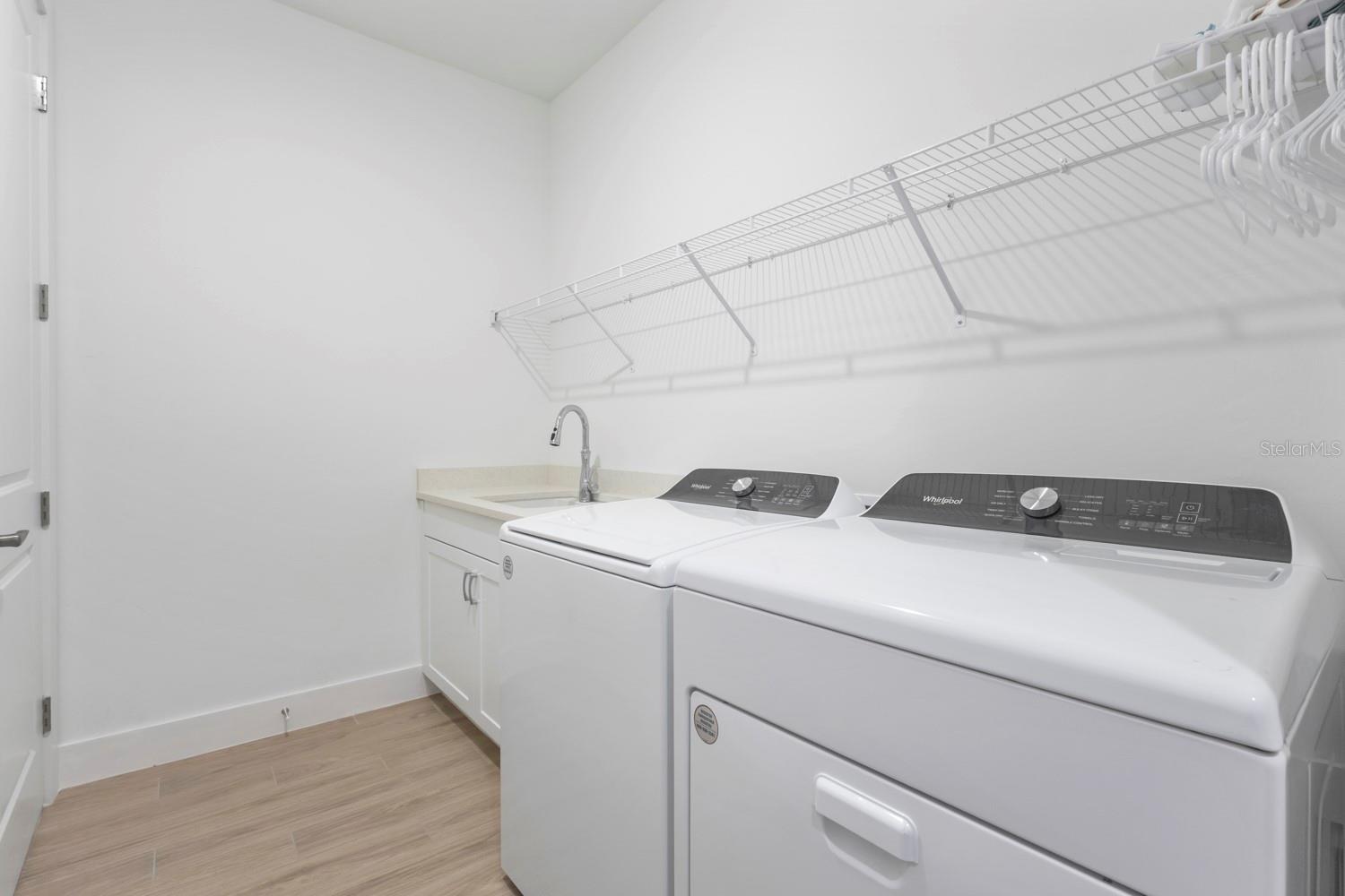 Image 24 of 41 For 44319 Panther Drive