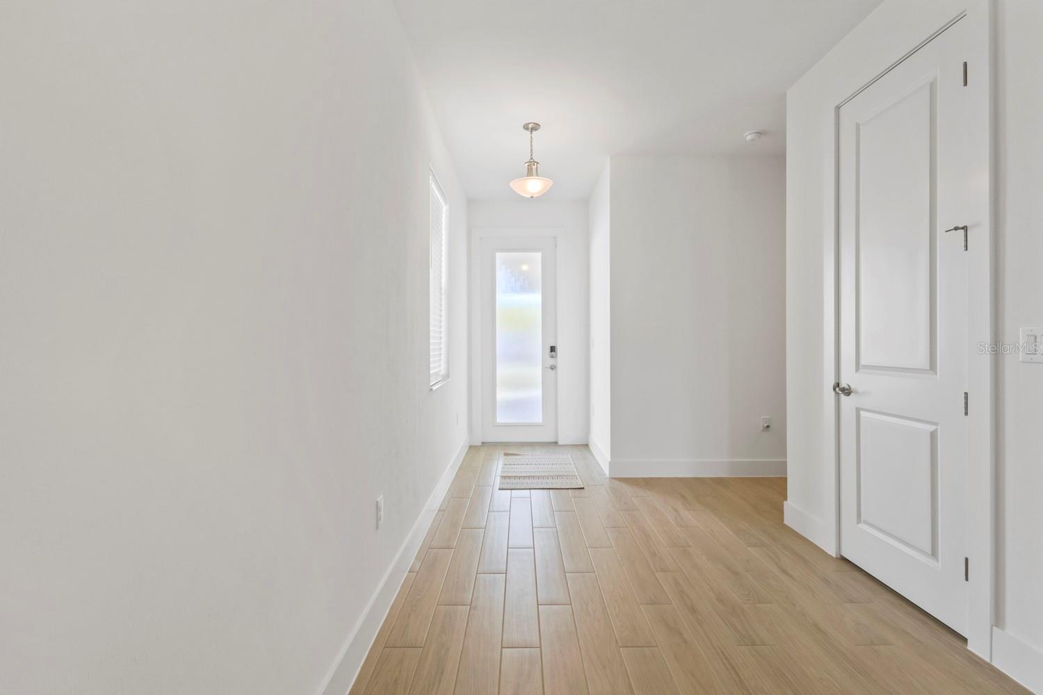 Image 25 of 41 For 44319 Panther Drive