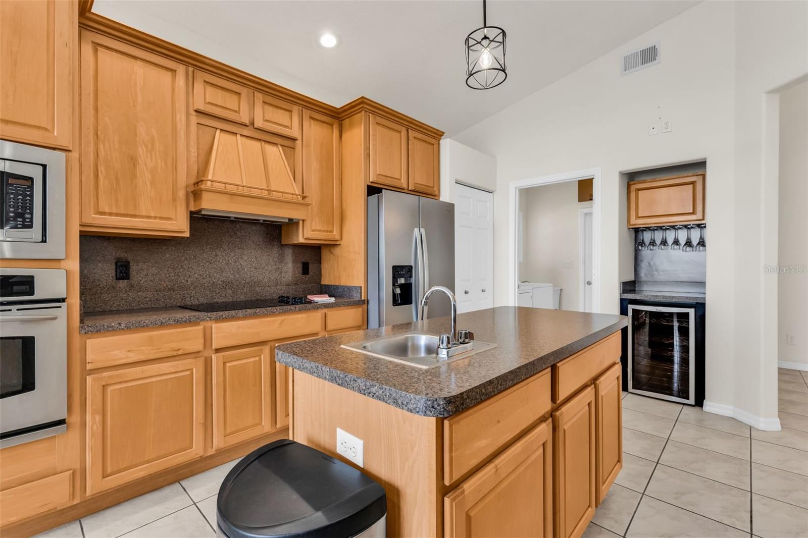 Image 10 of 47 For 24436 Buckingham Way