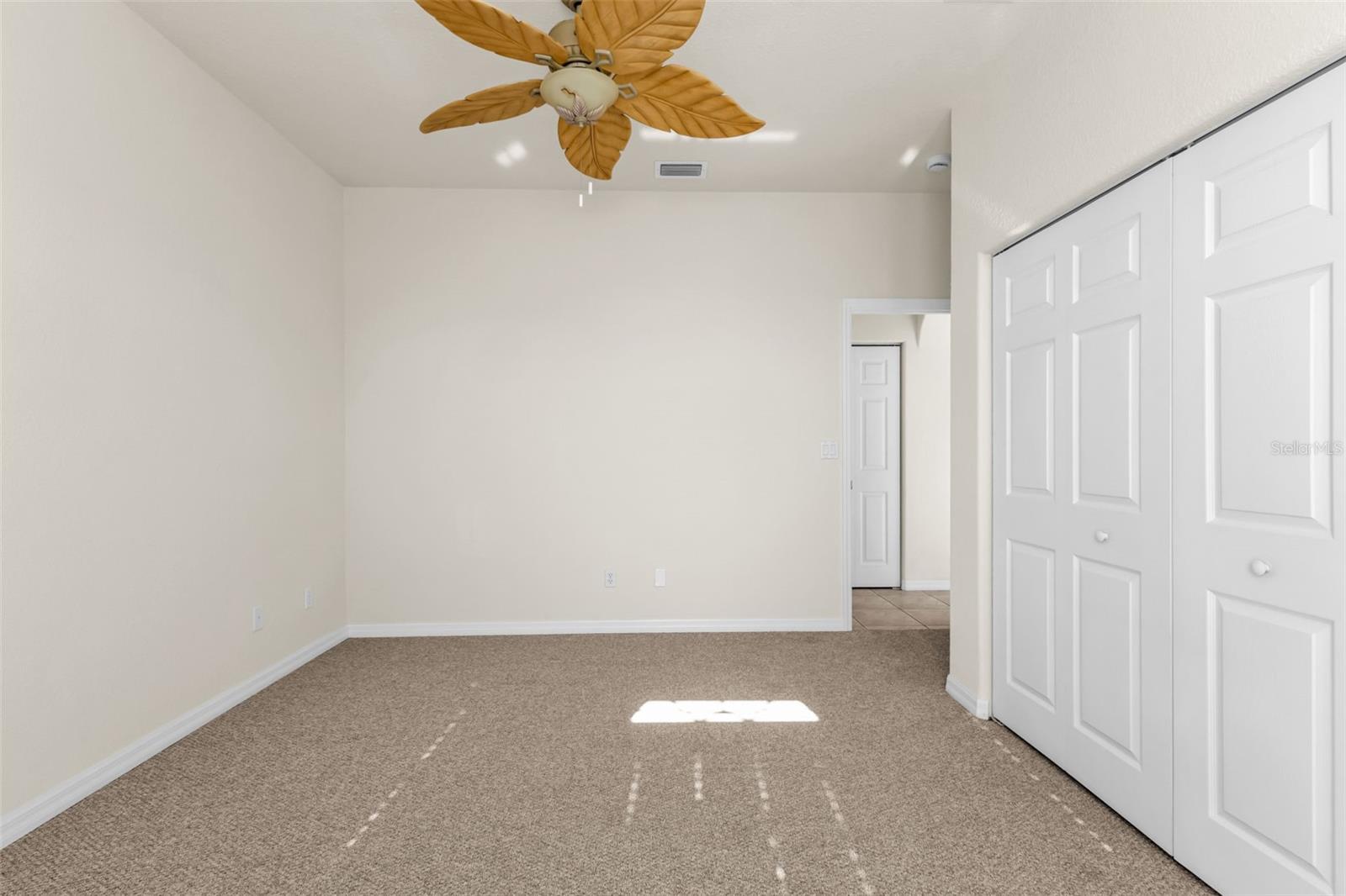 Image 14 of 47 For 24436 Buckingham Way