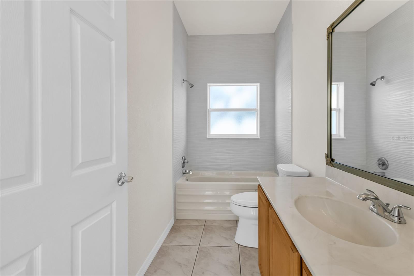 Image 17 of 47 For 24436 Buckingham Way