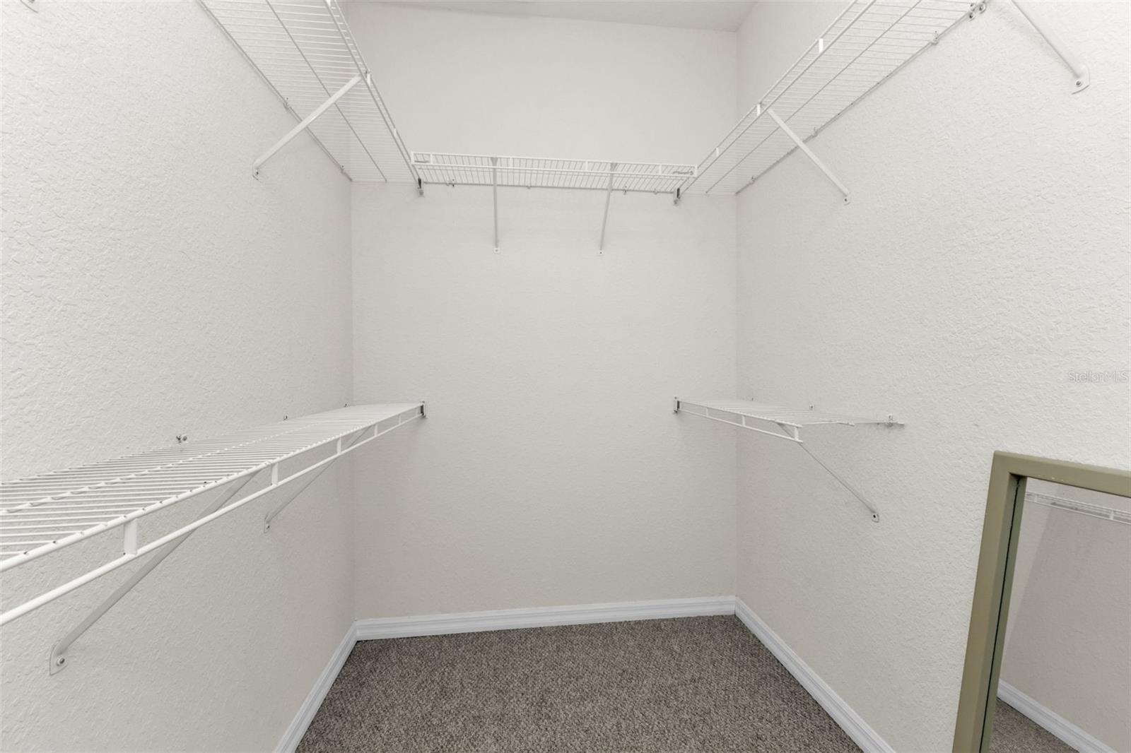 Image 24 of 47 For 24436 Buckingham Way