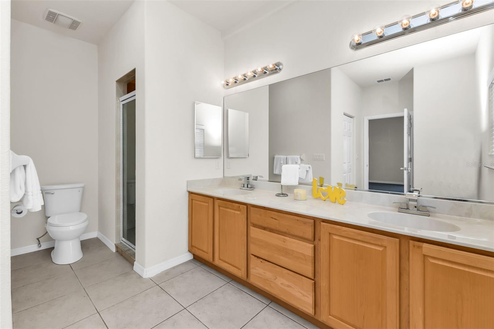 Image 26 of 47 For 24436 Buckingham Way