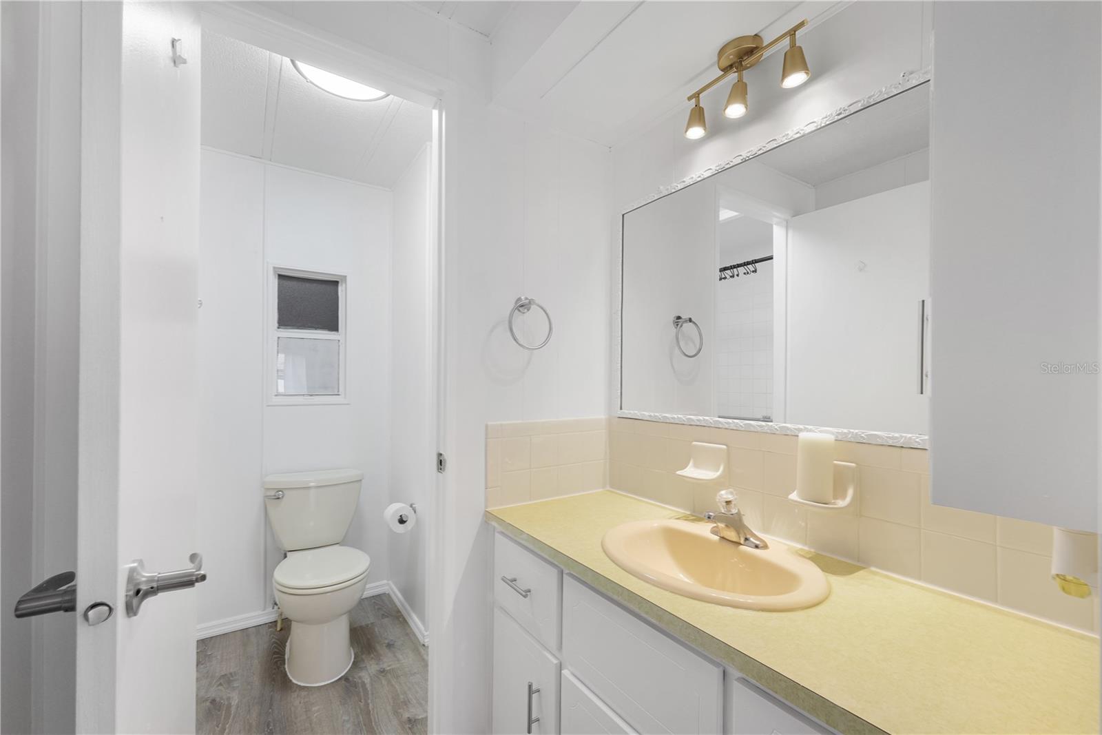 Image 24 of 85 For 2100 Kings Highway 430