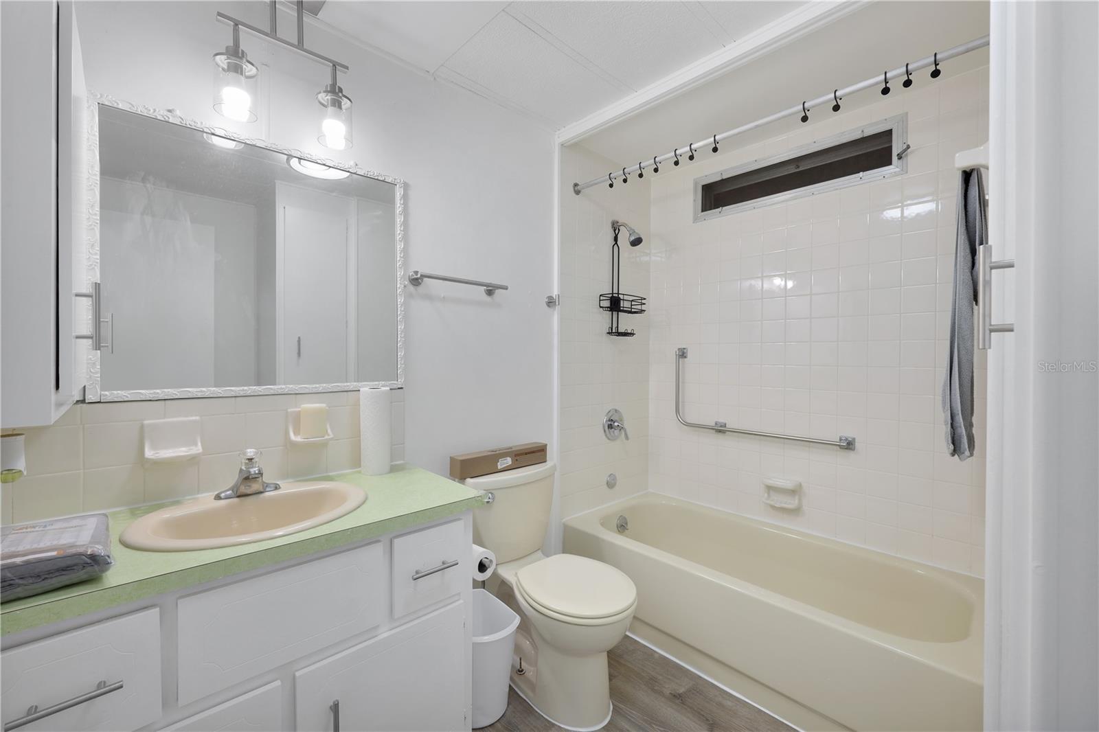 Image 30 of 85 For 2100 Kings Highway 430