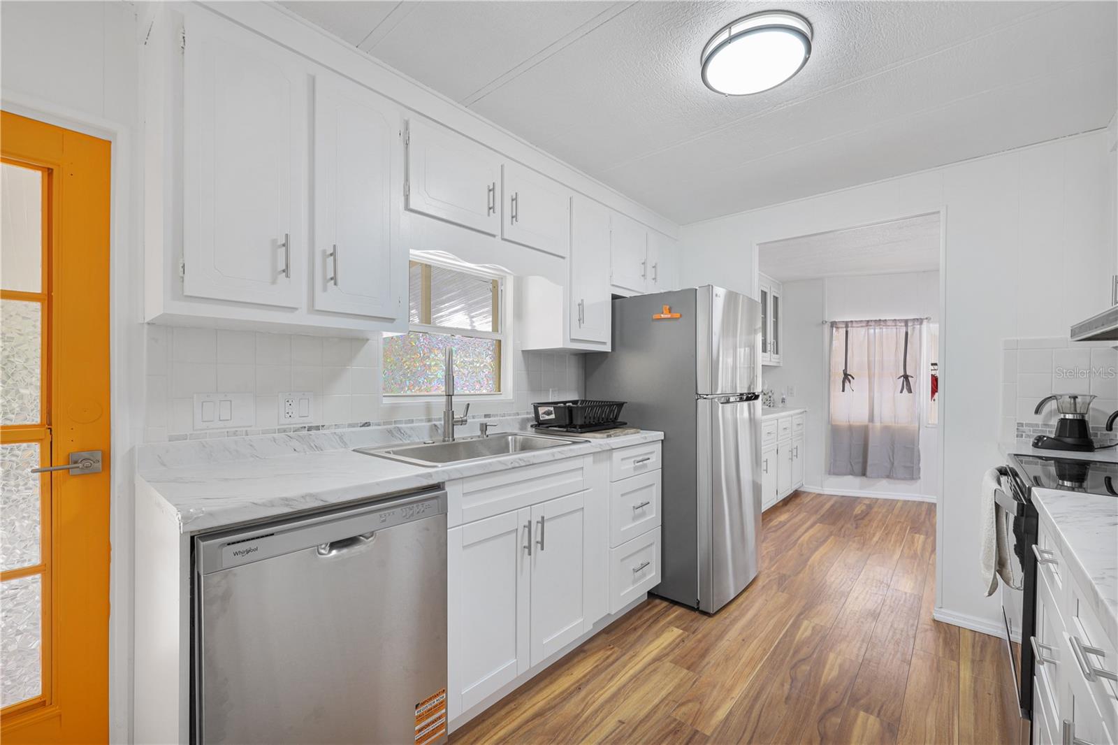 Image 6 of 85 For 2100 Kings Highway 430