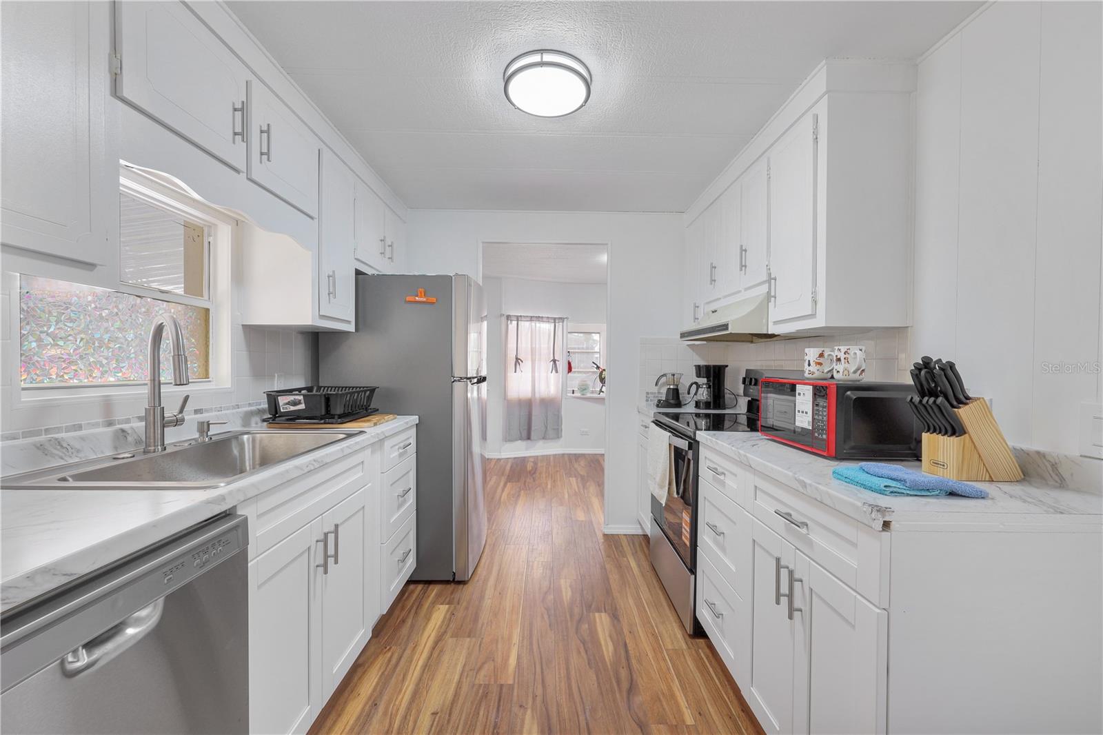 Image 8 of 85 For 2100 Kings Highway 430