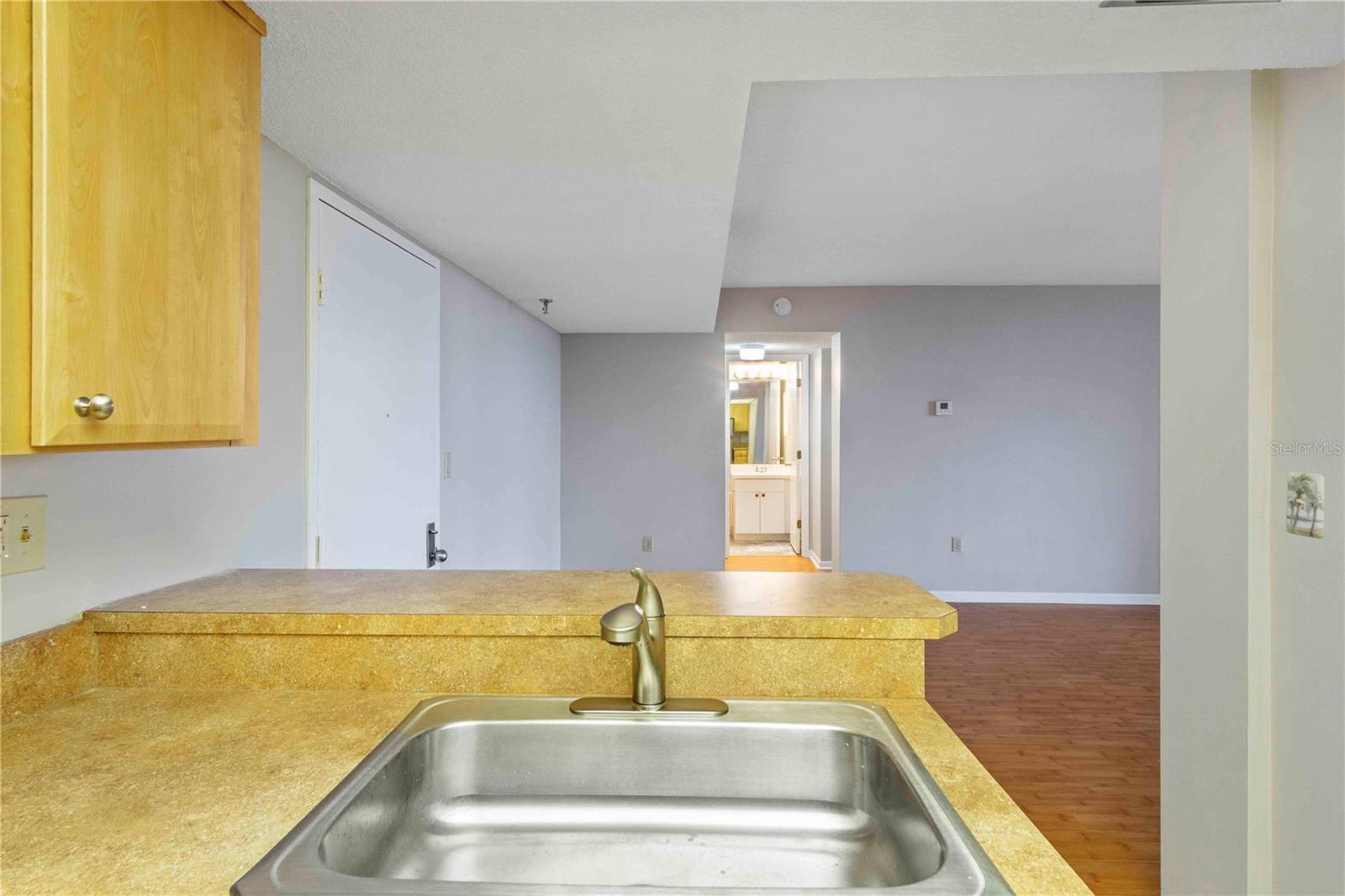 Image 10 of 45 For 21405 Olean Boulevard 605