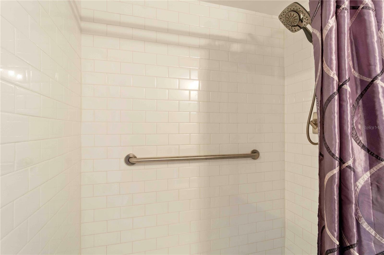 Image 13 of 45 For 21405 Olean Boulevard 605