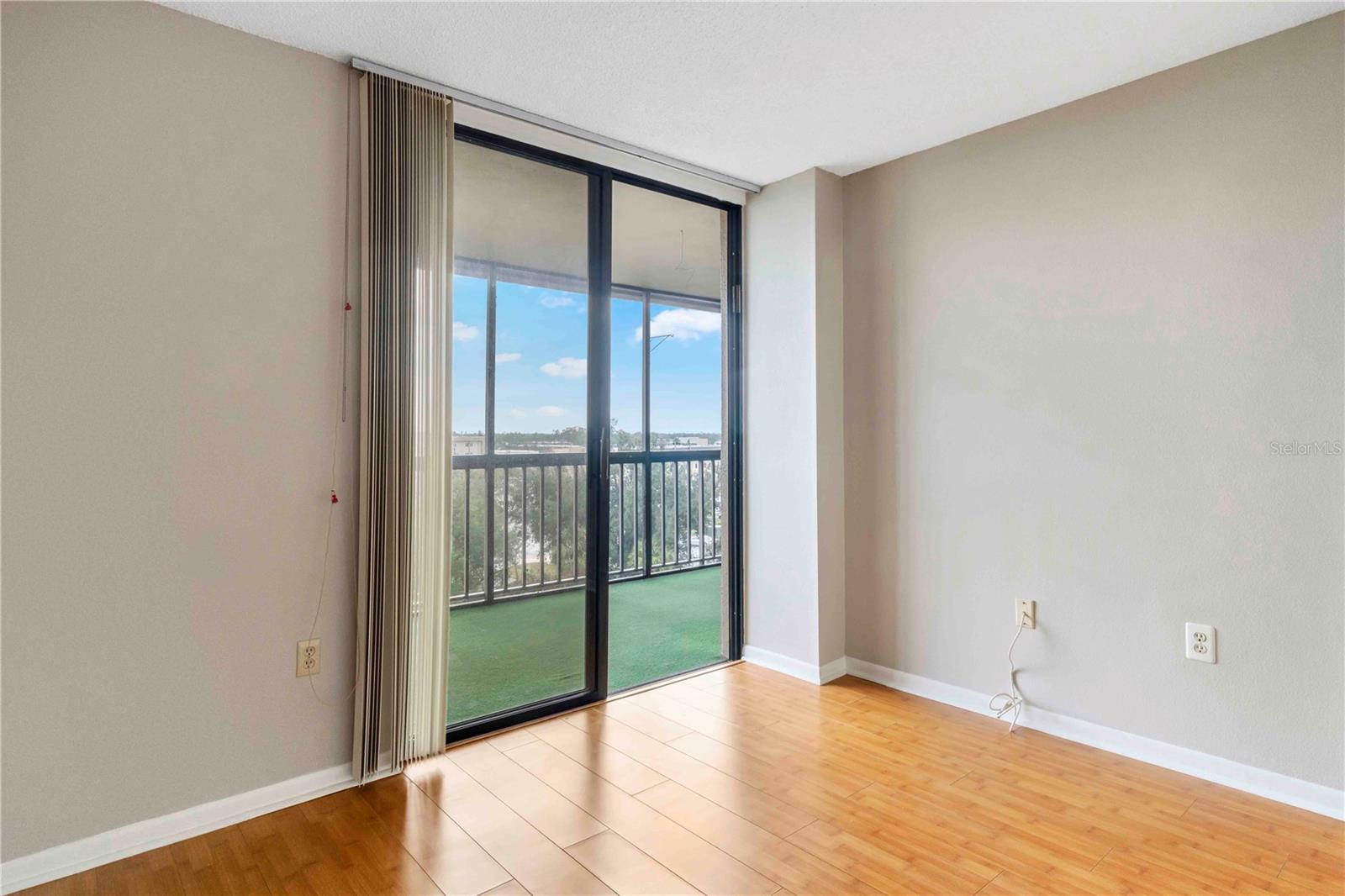 Image 23 of 45 For 21405 Olean Boulevard 605