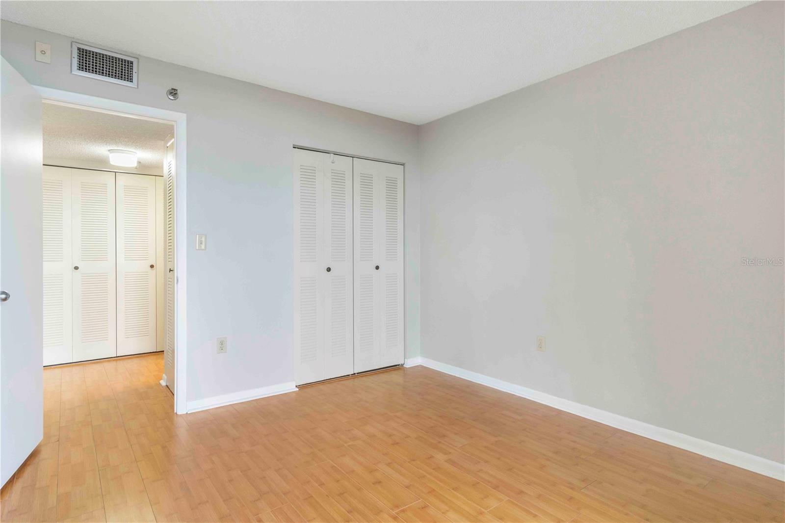 Image 25 of 45 For 21405 Olean Boulevard 605