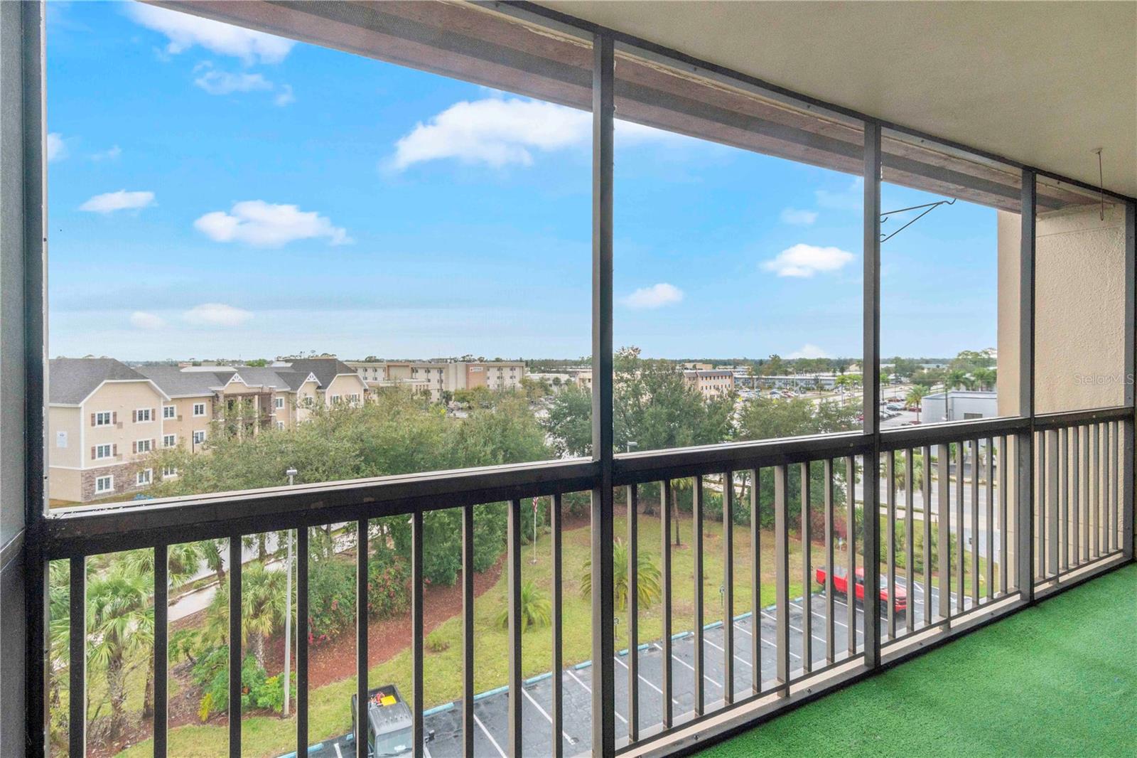 Image 27 of 45 For 21405 Olean Boulevard 605