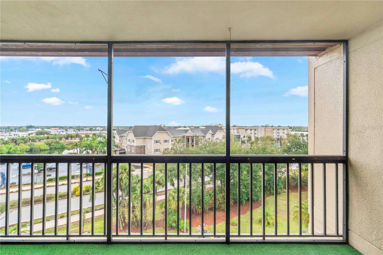 Image 33 of 45 For 21405 Olean Boulevard 605