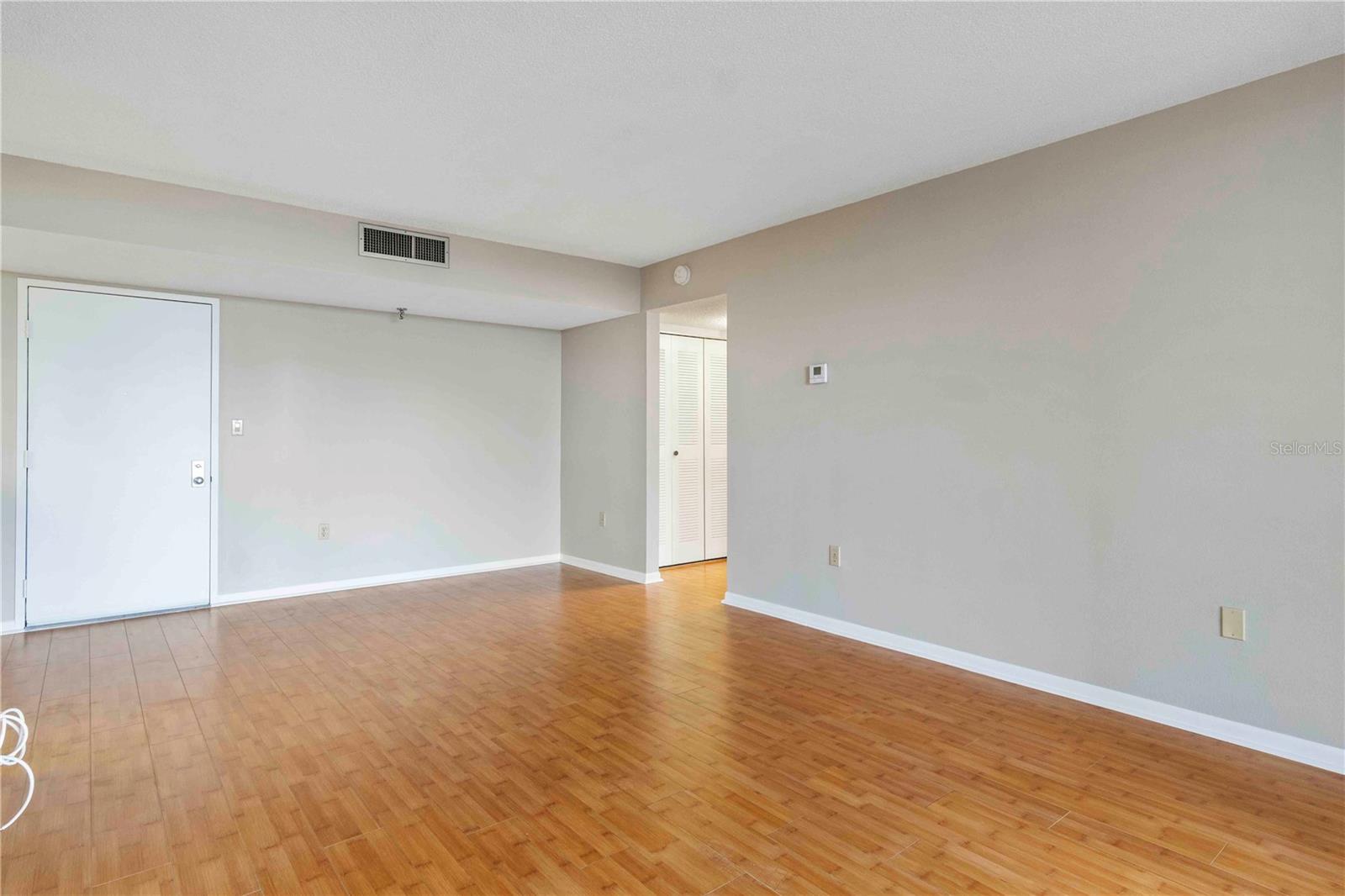 Image 35 of 45 For 21405 Olean Boulevard 605