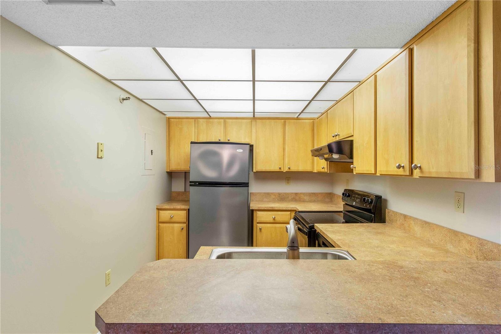 Image 5 of 45 For 21405 Olean Boulevard 605