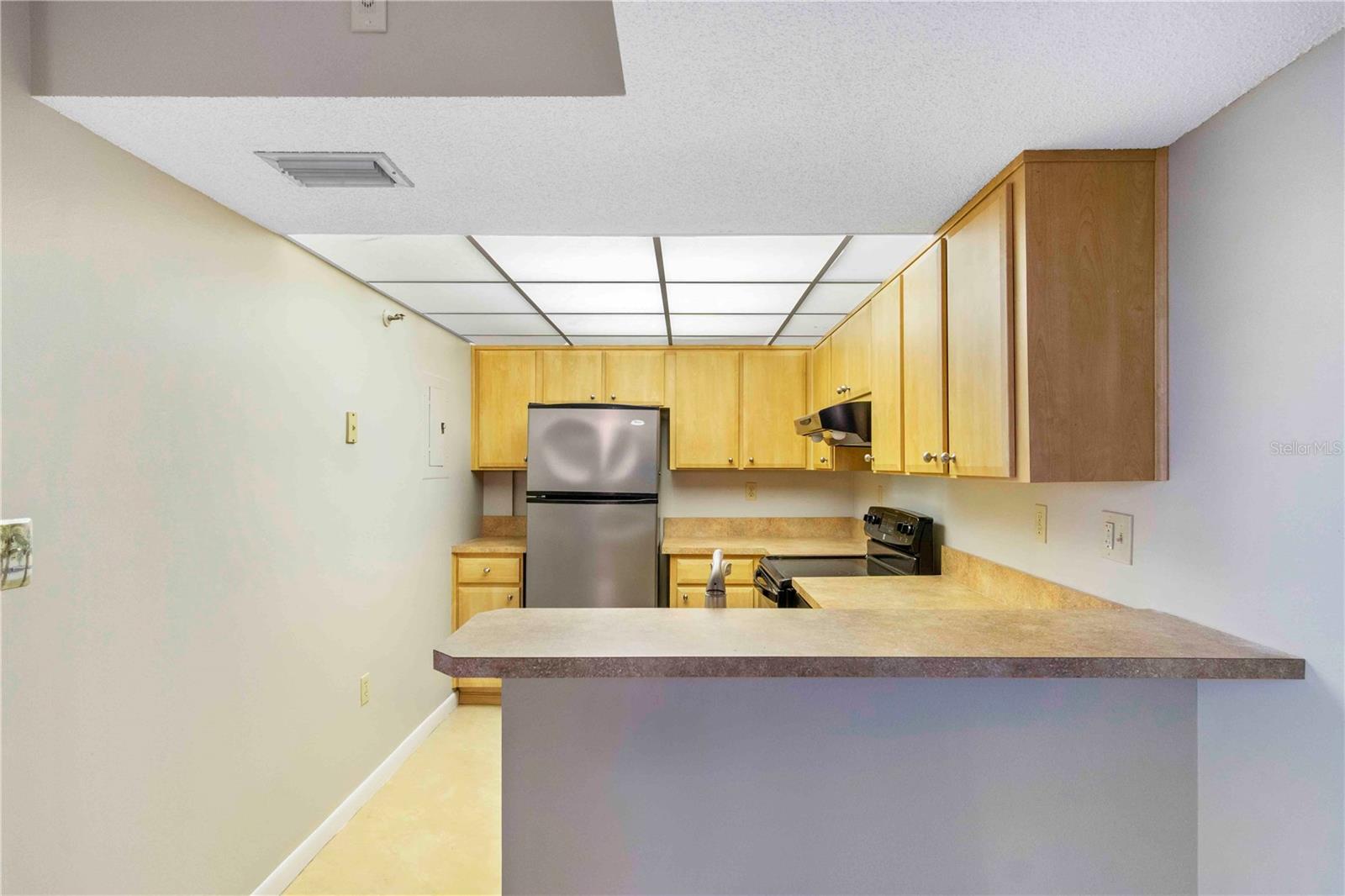 Image 6 of 45 For 21405 Olean Boulevard 605