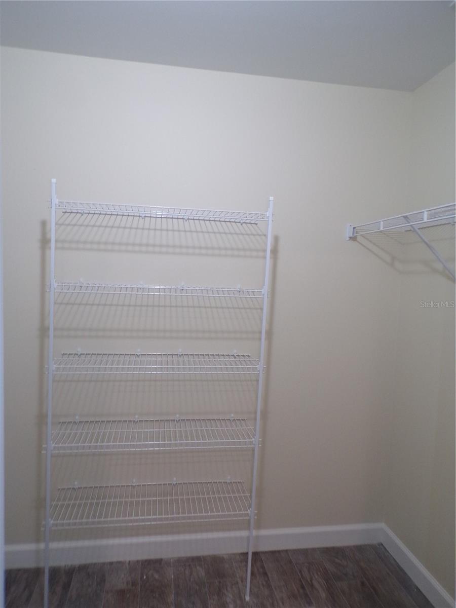 Image 15 of 39 For 3112 Pinetree Street