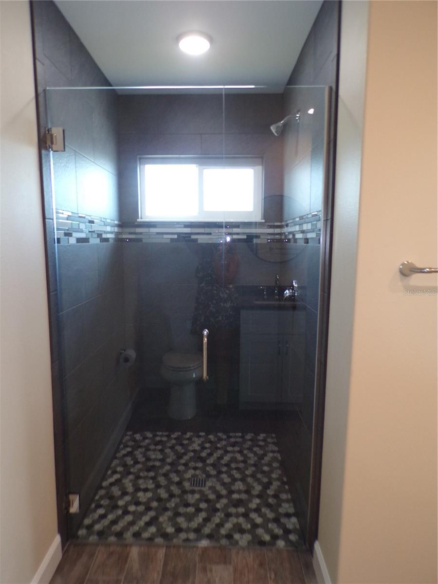 Image 26 of 39 For 3112 Pinetree Street