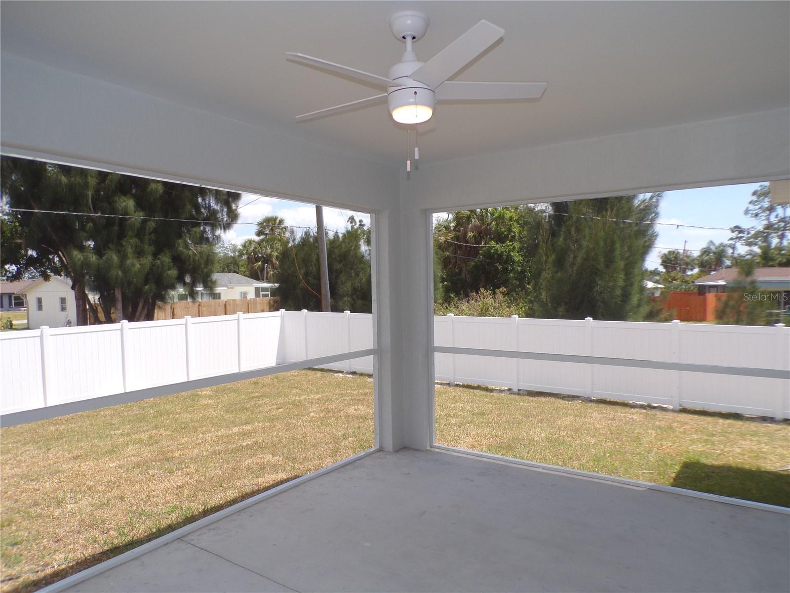 Image 33 of 39 For 3112 Pinetree Street