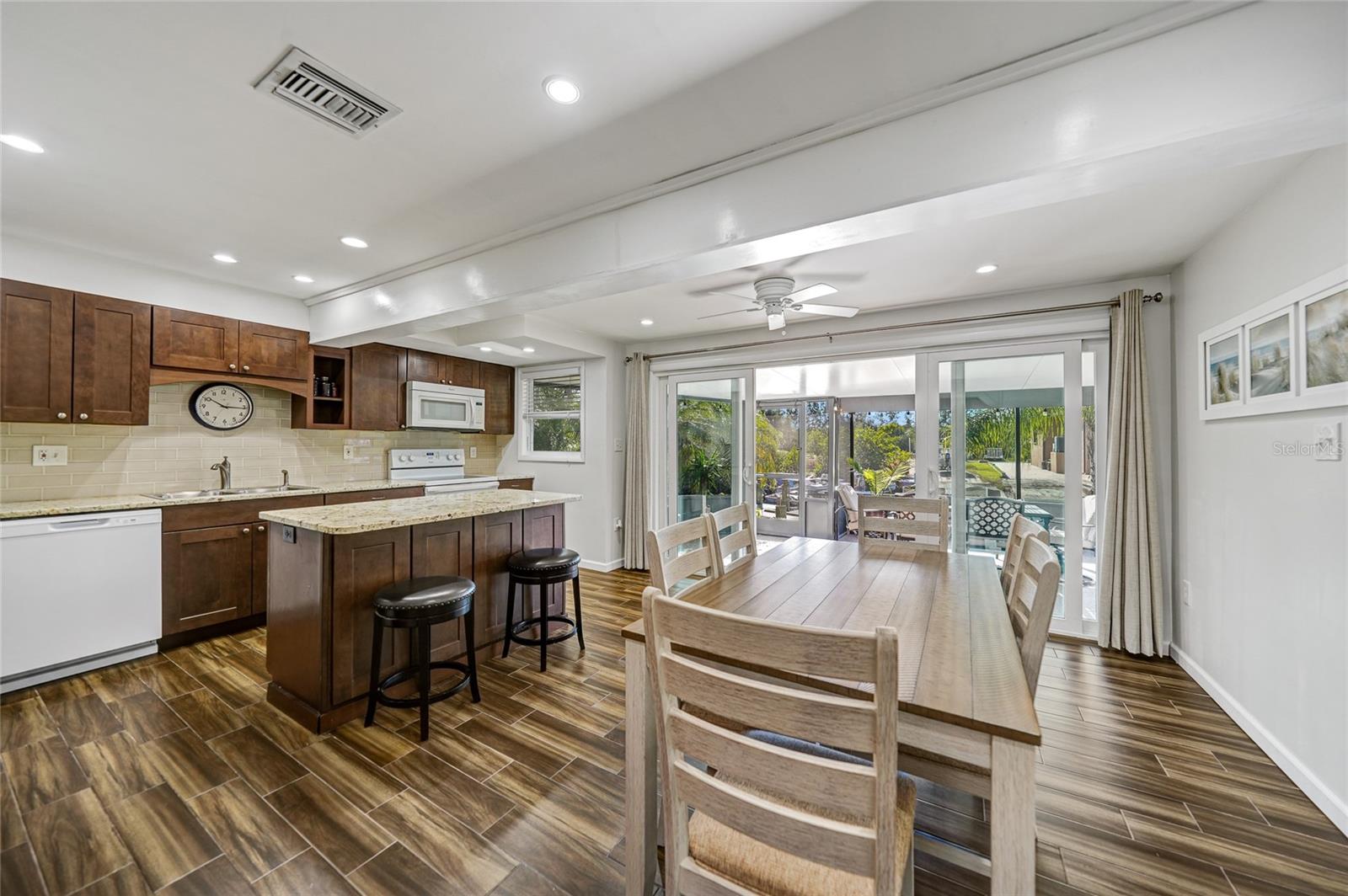 Image 11 of 33 For 141 Singapore Road