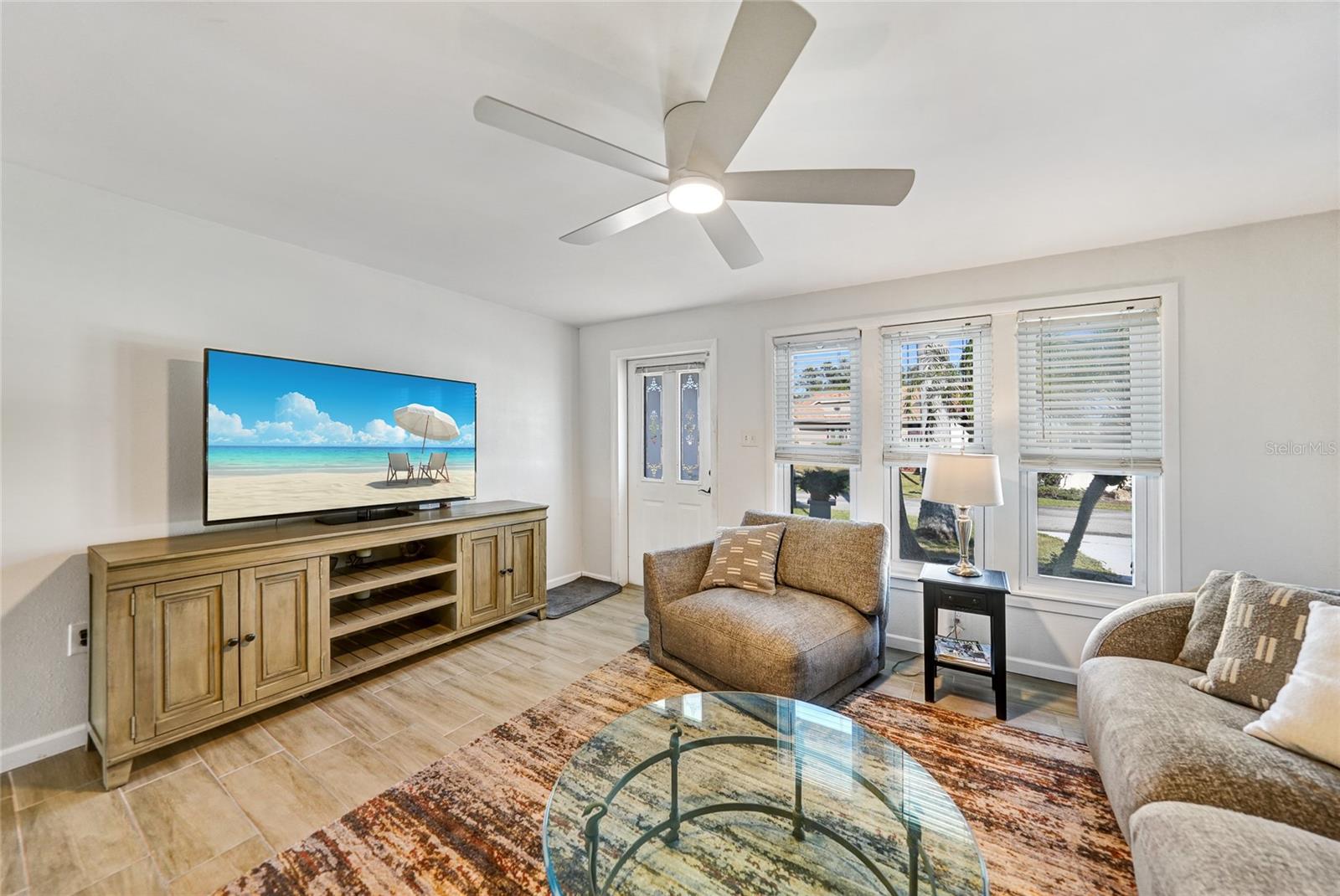 Image 5 of 33 For 141 Singapore Road