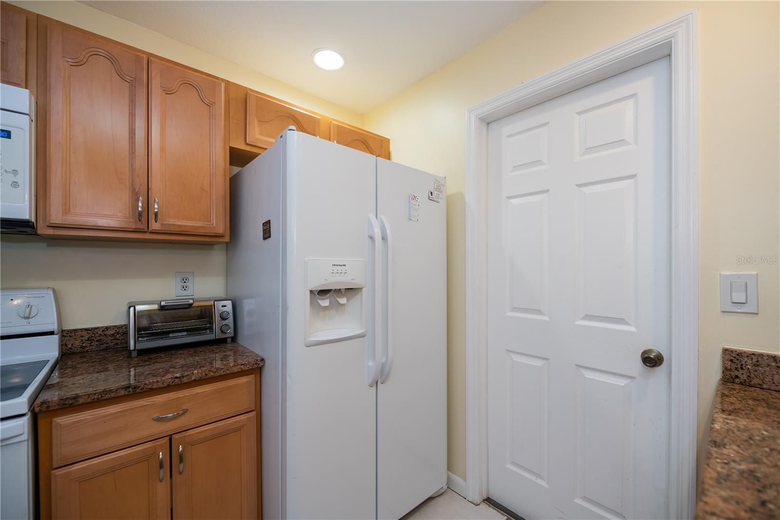 Image 18 of 49 For 23258 Midway Blvd