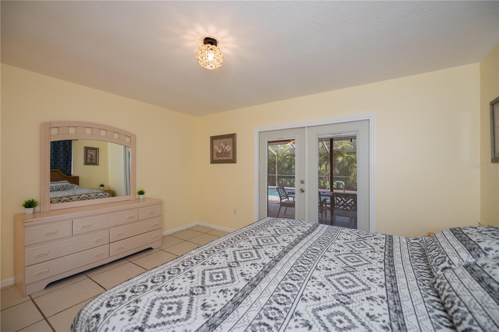 Image 25 of 49 For 23258 Midway Blvd