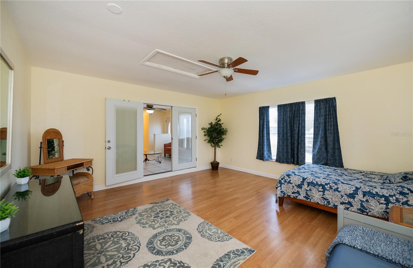 Image 33 of 49 For 23258 Midway Blvd