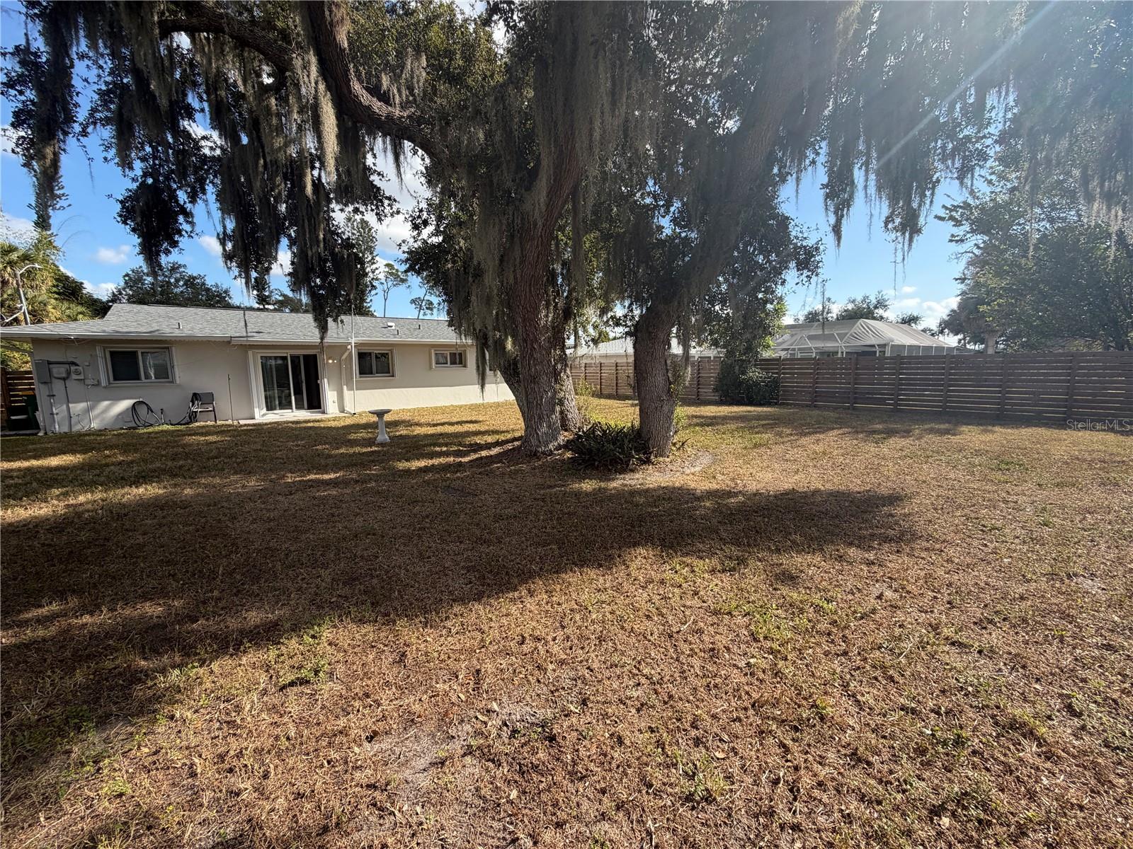 Image 18 of 20 For 1595 Adrian Street