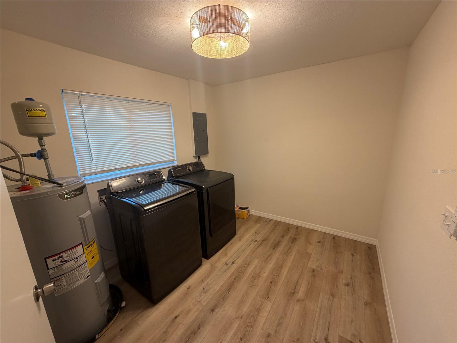 Image 20 of 20 For 1595 Adrian Street