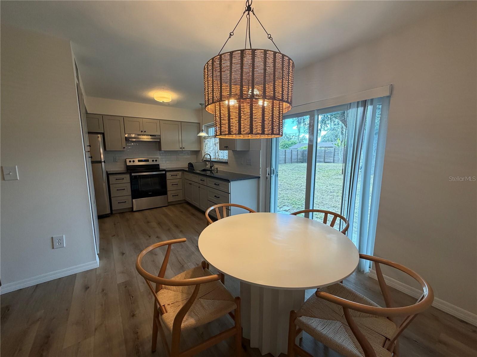 Image 9 of 20 For 1595 Adrian Street