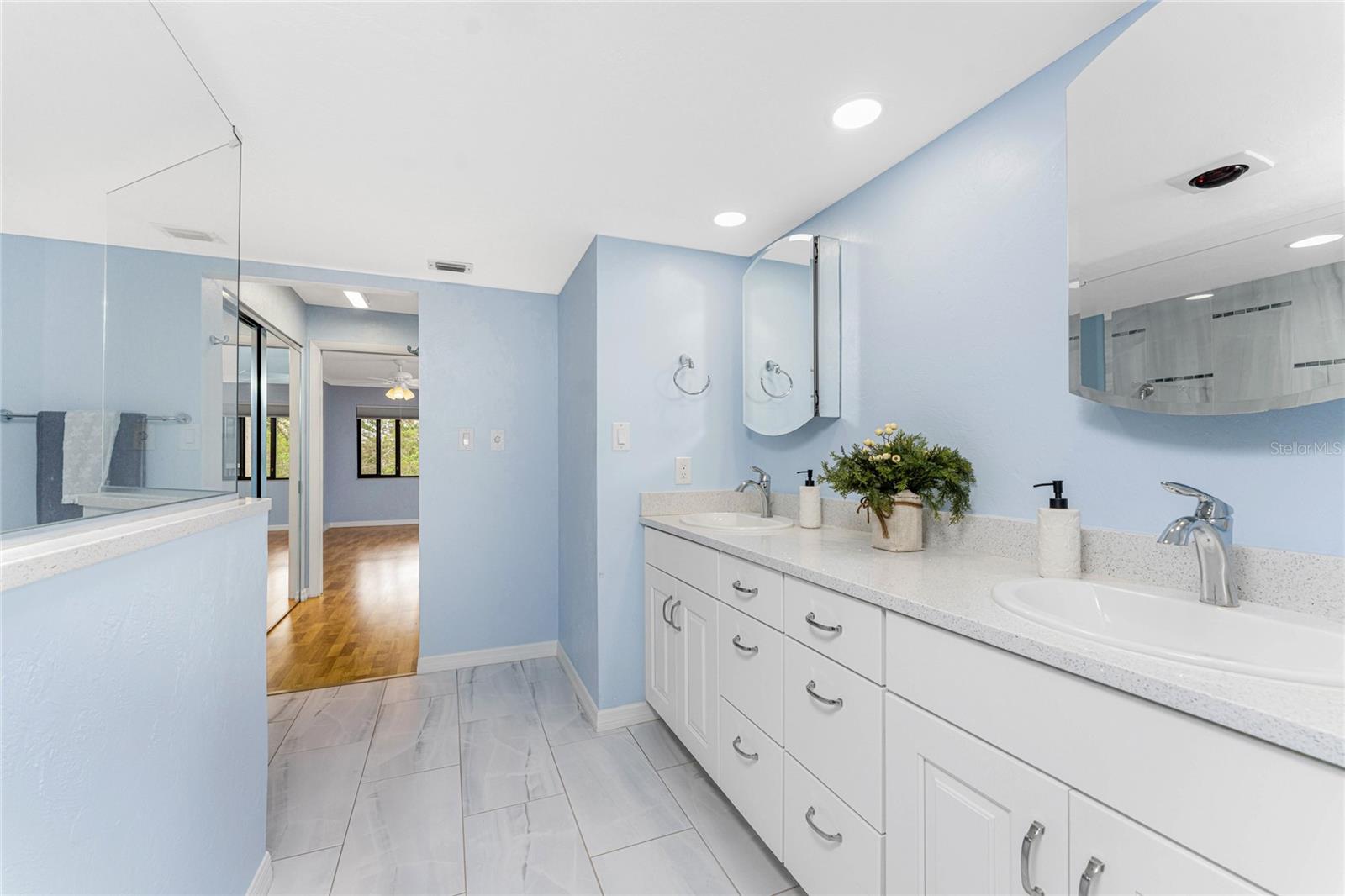 Image 20 of 53 For 1610 Islamorada Boulevard 64c