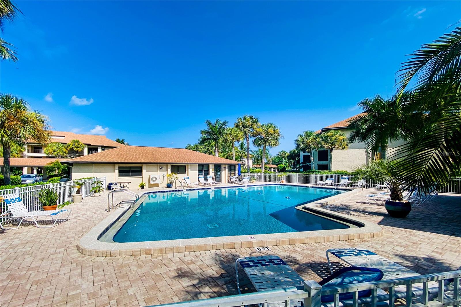 Image 37 of 53 For 1610 Islamorada Boulevard 64c