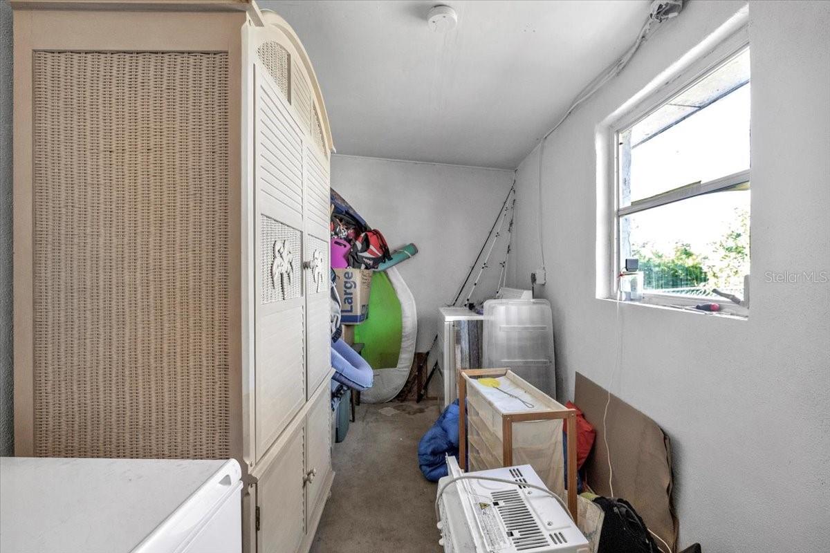 Image 21 of 36 For 4015 Conway Boulevard