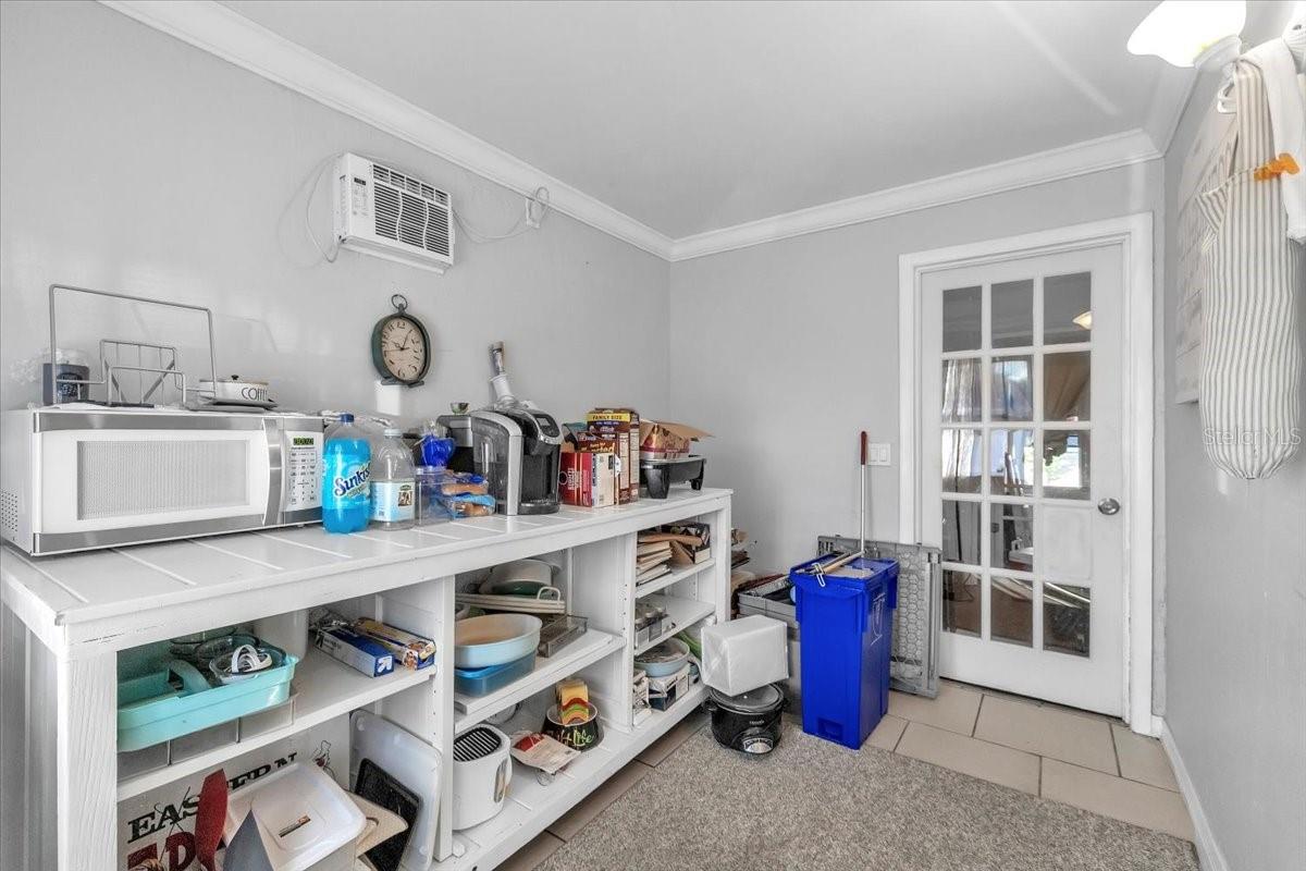 Image 9 of 36 For 4015 Conway Boulevard