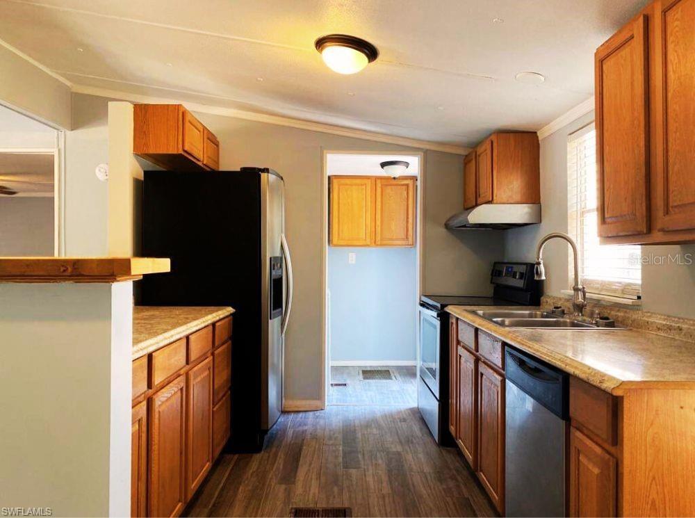 Image 3 of 18 For 1281 Richmond Avenue