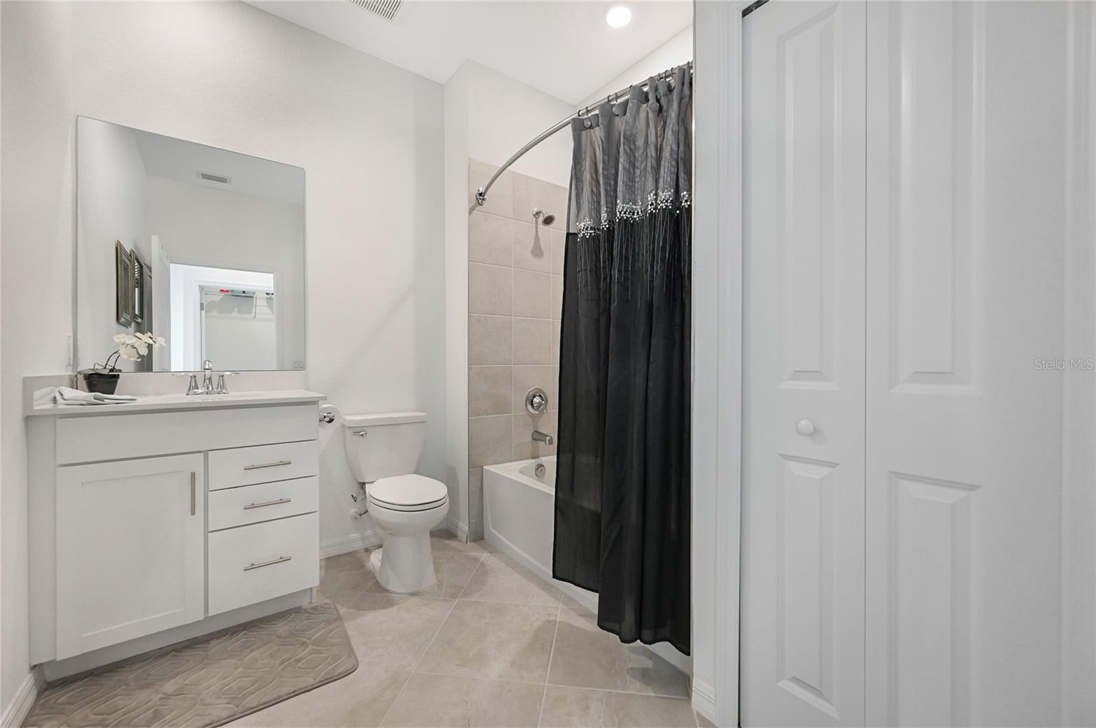 Image 28 of 46 For 14180 Poppy Field Loop 4821