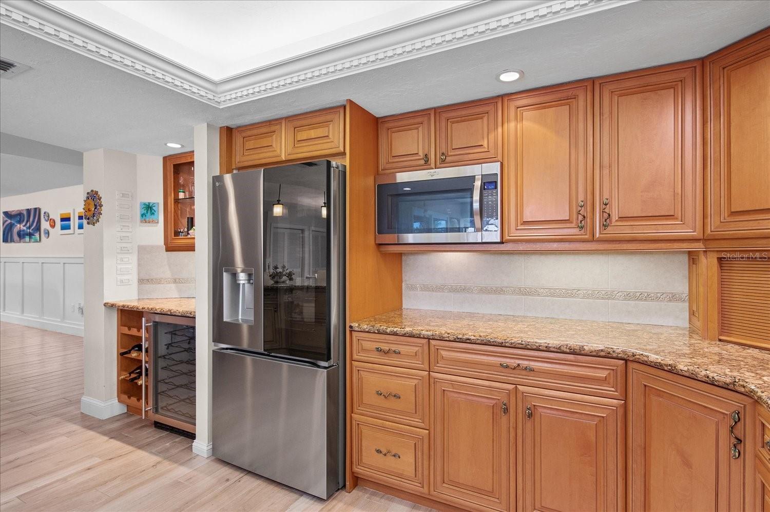 Image 13 of 58 For 184 Colony Point Drive