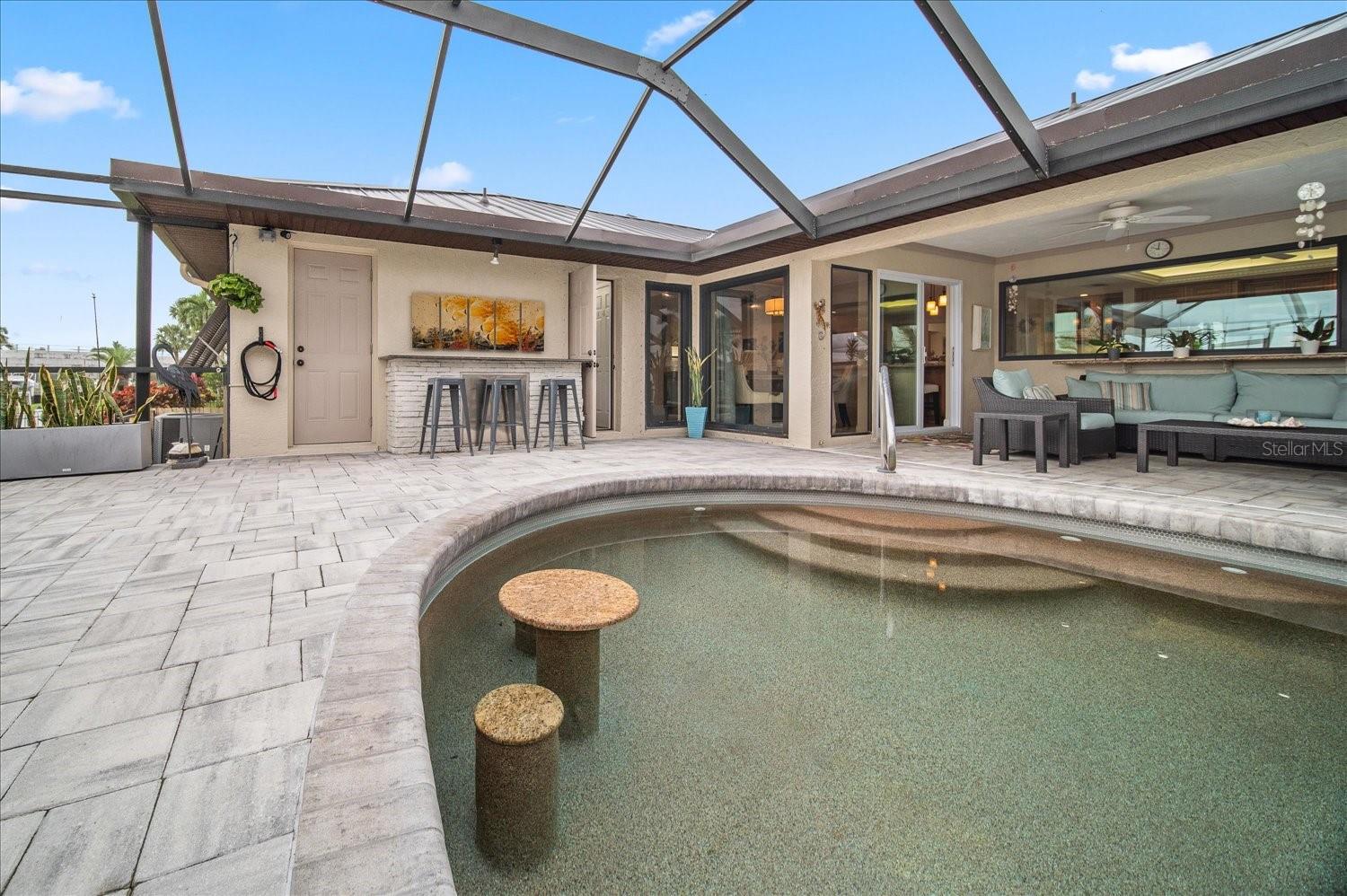 Image 23 of 58 For 184 Colony Point Drive