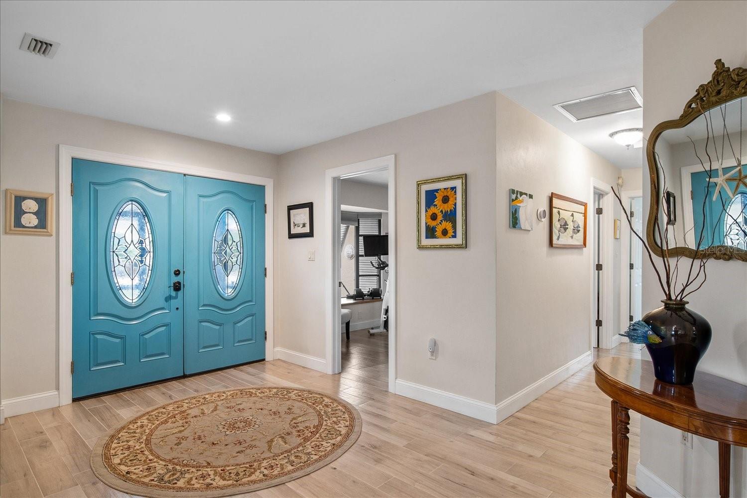 Image 3 of 58 For 184 Colony Point Drive