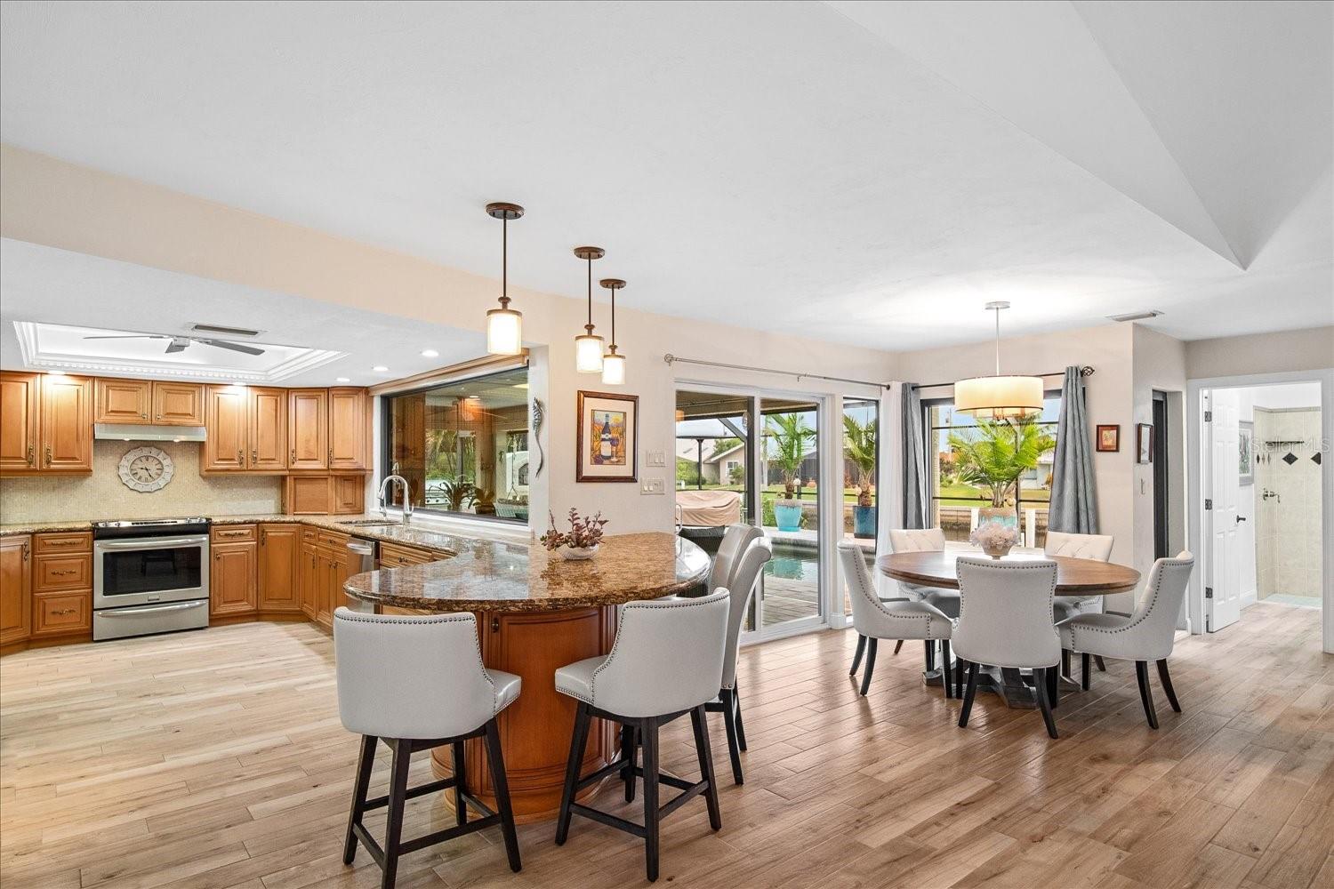 Image 8 of 58 For 184 Colony Point Drive