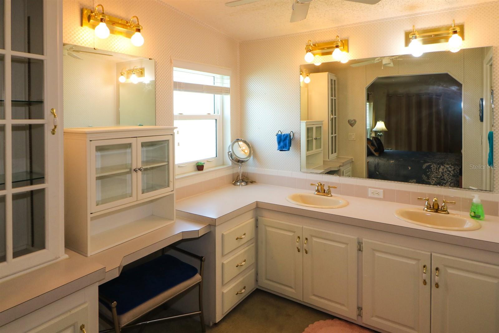 Image 21 of 49 For 5601 Duncan Road 214