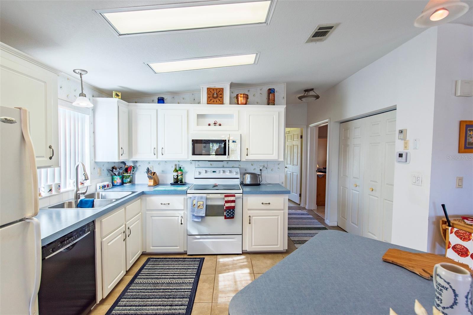 Image 10 of 36 For 4 Belcher Drive