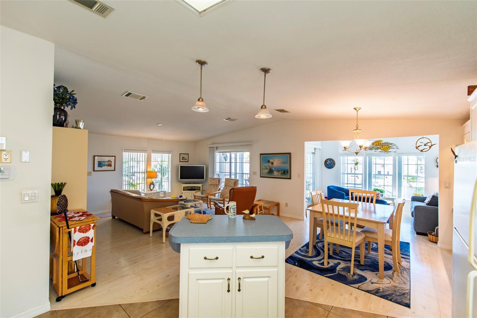 Image 19 of 36 For 4 Belcher Drive