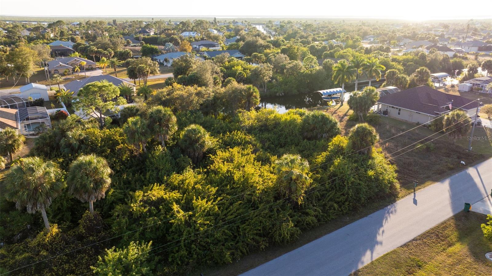 Image 6 of 8 For 17192 Sabrina Circle